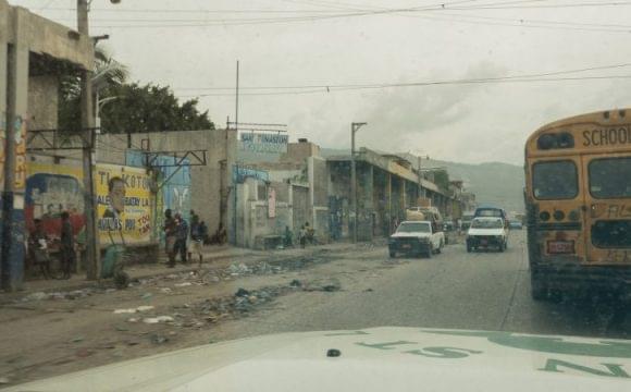 De Crise Humana à Crise Humanitária: Como Preveni-la De Crise Humana à Crise Humanitária: Como Preveni-la