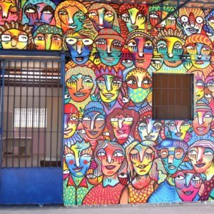 “Es necesario florecer de nuevo”, afirma el artista Guilherme Kramer después de crear el mural de la Cooperativa Social Cuxá