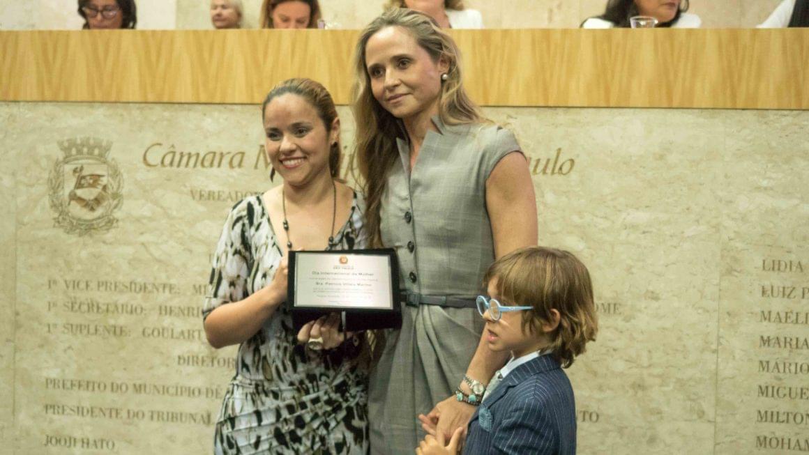 Patrícia Villela Marino recibe la distinción por la Cámara de San Pablo en el Día Internacional de la Mujer