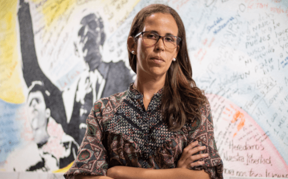 “La sociedad civil viene ampliando su trabajo y presencia, a pesar de las persecuciones”, afirma deputada venezolana Manuela Bolívar “La sociedad civil viene ampliando su trabajo y presencia, a pesar de las persecuciones”, afirma deputada venezolana Manuela Bolívar