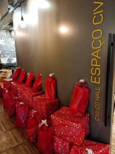 Cestas e kits natalinos para as cooperadas organizados pela equipe H360
